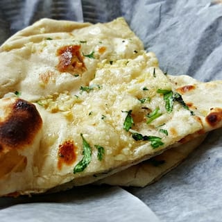 Plain/Garlic Naan